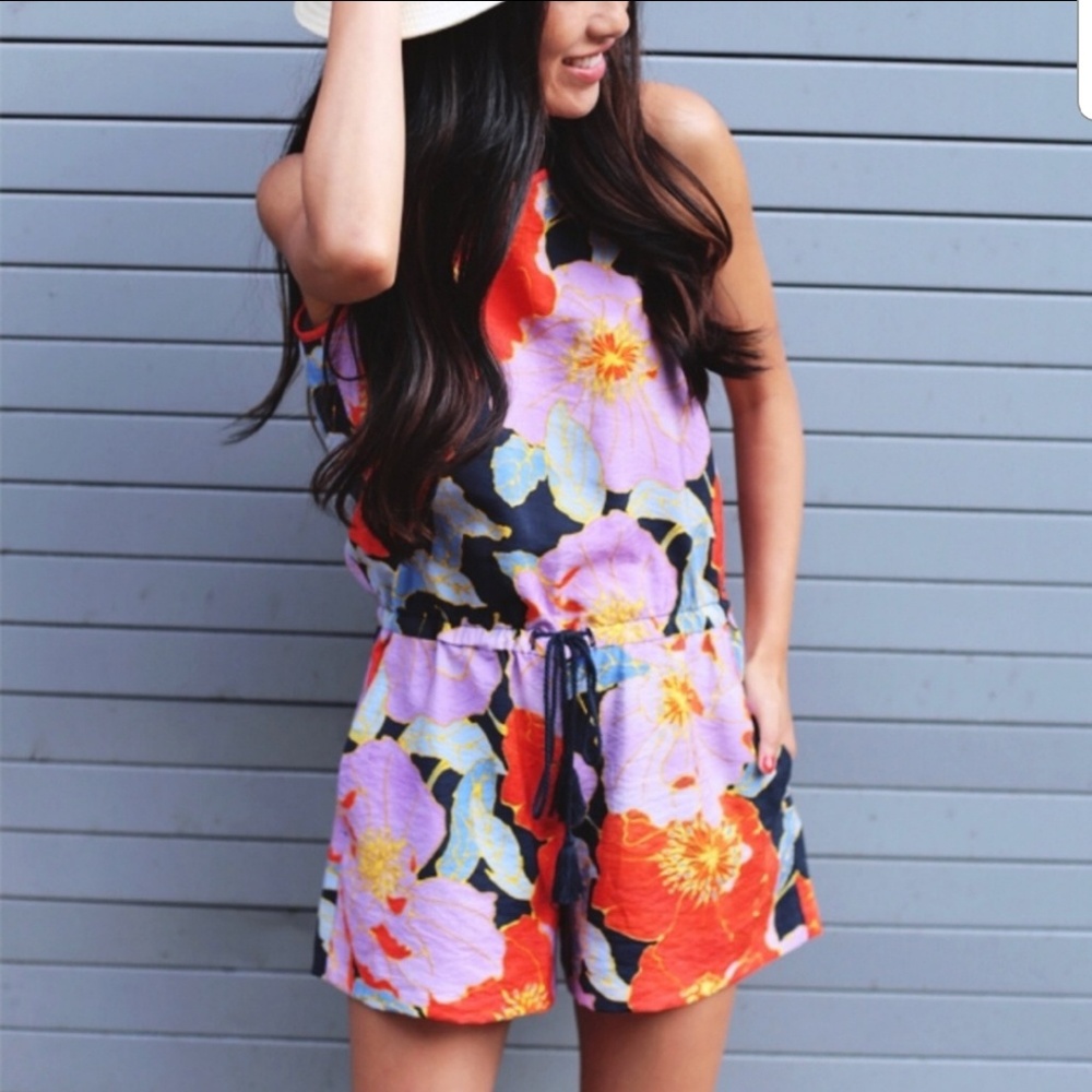 LOFT Full Bloom Floral‎ romper. Size XXS